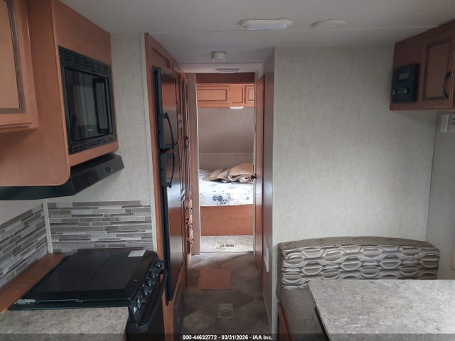 Продажа на аукционе авто 2015 Palomino Puma 25rs Travel Trailer, vin: 4X4TPUA28FP055158, номер лота: 44632772