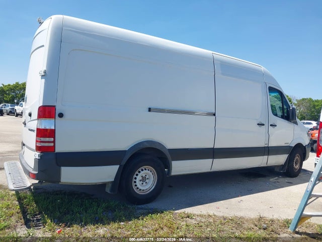 44632775 :رقم المزاد ، WD3PE8DB1FP130227 vin ، 2015 Mercedes-benz Sprinter 2500 High Roof مزاد بيع