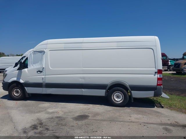 44632775 :رقم المزاد ، WD3PE8DB1FP130227 vin ، 2015 Mercedes-benz Sprinter 2500 High Roof مزاد بيع