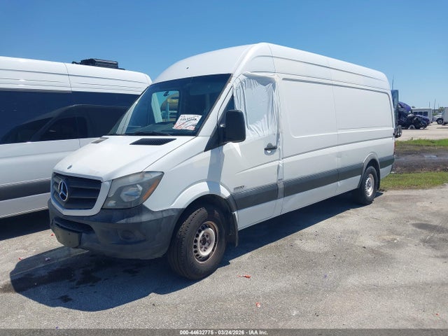 44632775 :رقم المزاد ، WD3PE8DB1FP130227 vin ، 2015 Mercedes-benz Sprinter 2500 High Roof مزاد بيع