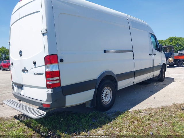 44632775 :رقم المزاد ، WD3PE8DB1FP130227 vin ، 2015 Mercedes-benz Sprinter 2500 High Roof مزاد بيع
