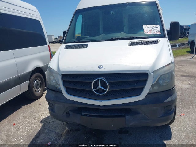 44632775 :رقم المزاد ، WD3PE8DB1FP130227 vin ، 2015 Mercedes-benz Sprinter 2500 High Roof مزاد بيع