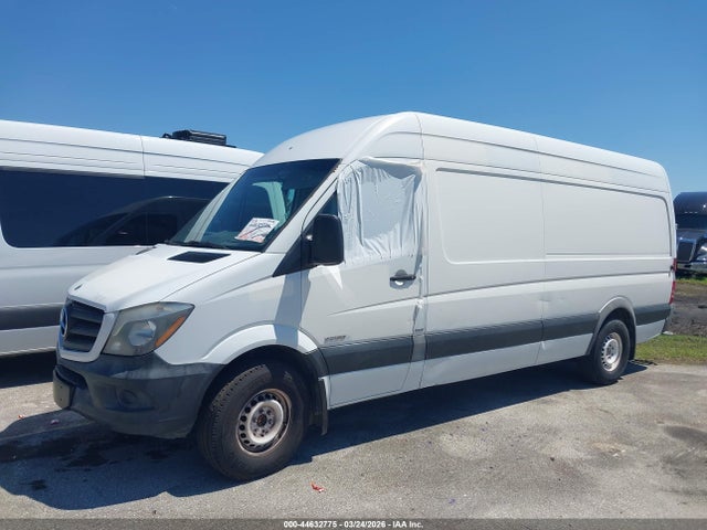 44632775 :رقم المزاد ، WD3PE8DB1FP130227 vin ، 2015 Mercedes-benz Sprinter 2500 High Roof مزاد بيع