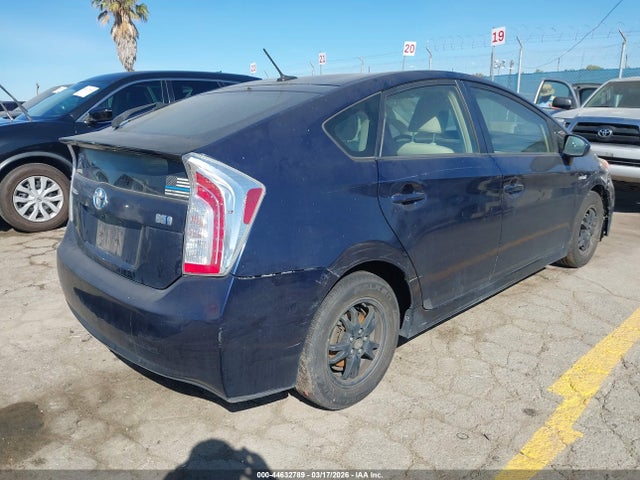 Toyota Prius Three 2014 JTDKN3DU7E0380101 Image 4