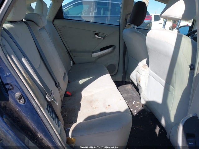 Toyota Prius Three 2014 JTDKN3DU7E0380101 Image 8