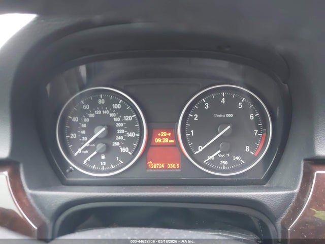 44632806 :رقم المزاد ، WBAKF3C5XBE567786 vin ، 2011 Bmw 328i Xdrive مزاد بيع