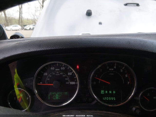 2013 Jeep Wrangler Unlimited Sahara მანქანა იყიდება აუქციონზე, vin: 1C4BJWEG2DL665940, აუქციონის ნომერი: 44632807