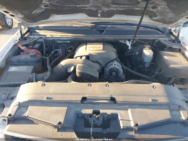 2008 CHEVROLET SUBURBAN 1500 1GNFC160X8J240782 Photo 9