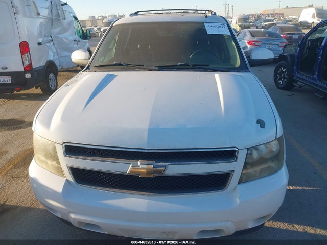 2008 CHEVROLET SUBURBAN 1500 1GNFC160X8J240782 Photo 5