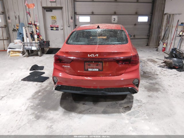 2022 Kia Forte Lxs მანქანა იყიდება აუქციონზე, vin: 3KPF24AD4NE460824, აუქციონის ნომერი: 44632818