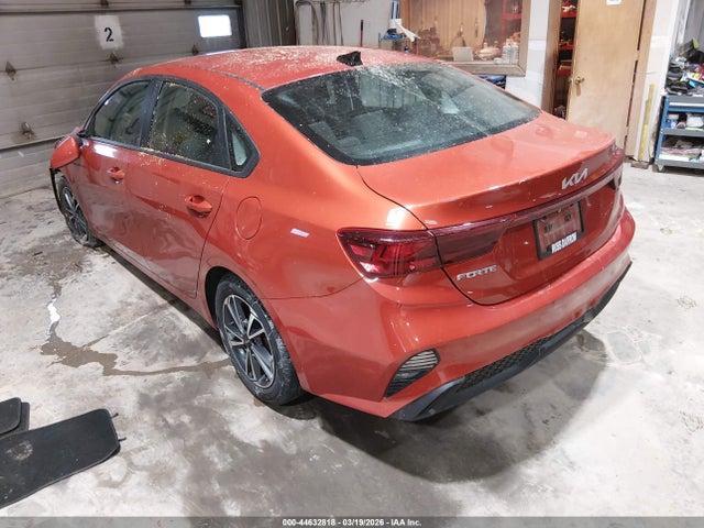 2022 Kia Forte Lxs მანქანა იყიდება აუქციონზე, vin: 3KPF24AD4NE460824, აუქციონის ნომერი: 44632818