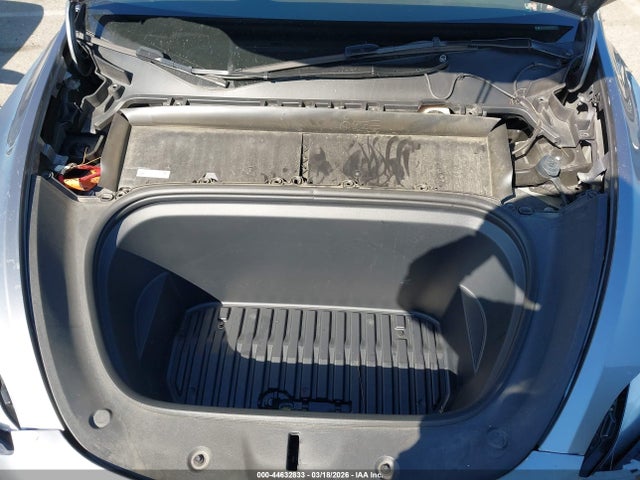 2024 Tesla Model Y Long Range Dual Motor All-wheel Drive მანქანა იყიდება აუქციონზე, vin: 7SAYGDEE3RA291117, აუქციონის ნომერი: 44632833