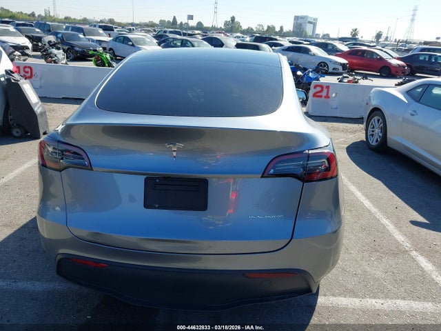 2024 Tesla Model Y Long Range Dual Motor All-wheel Drive მანქანა იყიდება აუქციონზე, vin: 7SAYGDEE3RA291117, აუქციონის ნომერი: 44632833