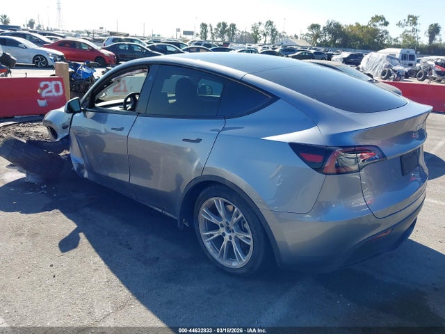 2024 Tesla Model Y Long Range Dual Motor All-wheel Drive მანქანა იყიდება აუქციონზე, vin: 7SAYGDEE3RA291117, აუქციონის ნომერი: 44632833