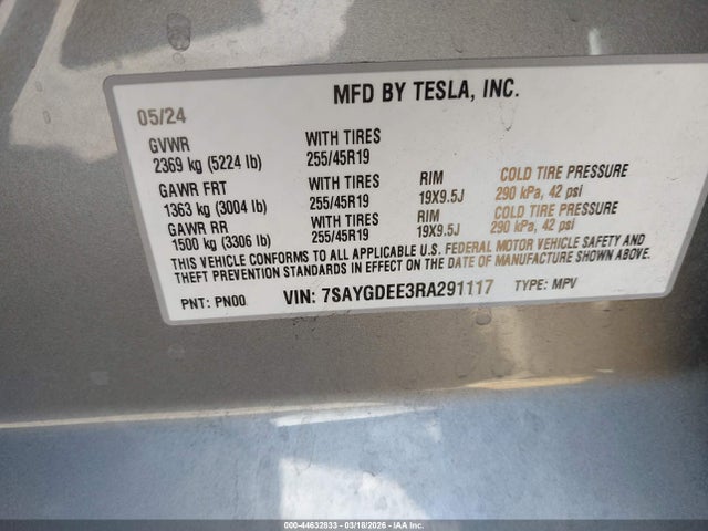 2024 Tesla Model Y Long Range Dual Motor All-wheel Drive მანქანა იყიდება აუქციონზე, vin: 7SAYGDEE3RA291117, აუქციონის ნომერი: 44632833
