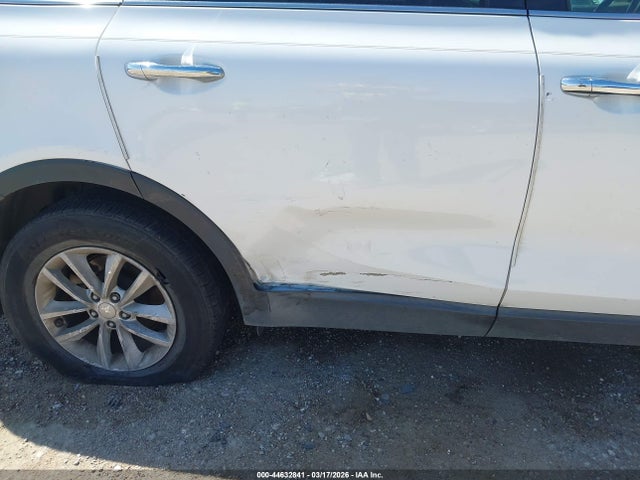 44632841 :رقم المزاد ، 5XYPG4A54GG108668 vin ، 2016 Kia Sorento 3.3l Lx مزاد بيع