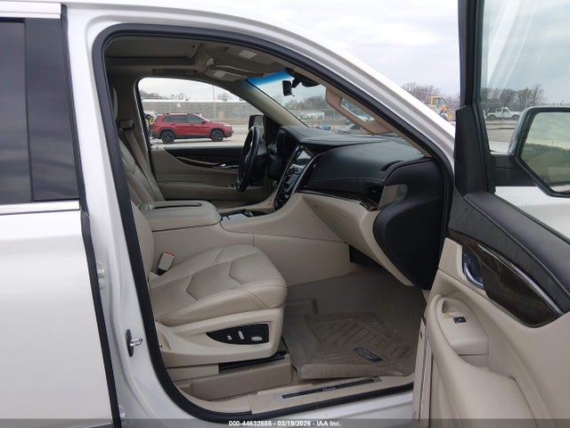 Продажа на аукционе авто 2018 Cadillac Escalade Esv Premium Luxury, vin: 1GYS4JKJ7JR281813, номер лота: 44632885