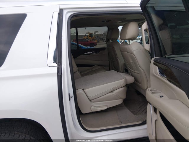 Продажа на аукционе авто 2018 Cadillac Escalade Esv Premium Luxury, vin: 1GYS4JKJ7JR281813, номер лота: 44632885