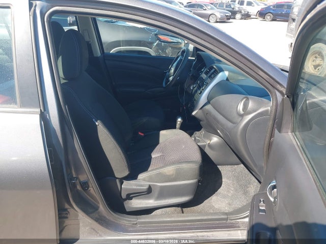 2017 Nissan Versa 1.6 Sv მანქანა იყიდება აუქციონზე, vin: 3N1CN7AP4HL879801, აუქციონის ნომერი: 44632886