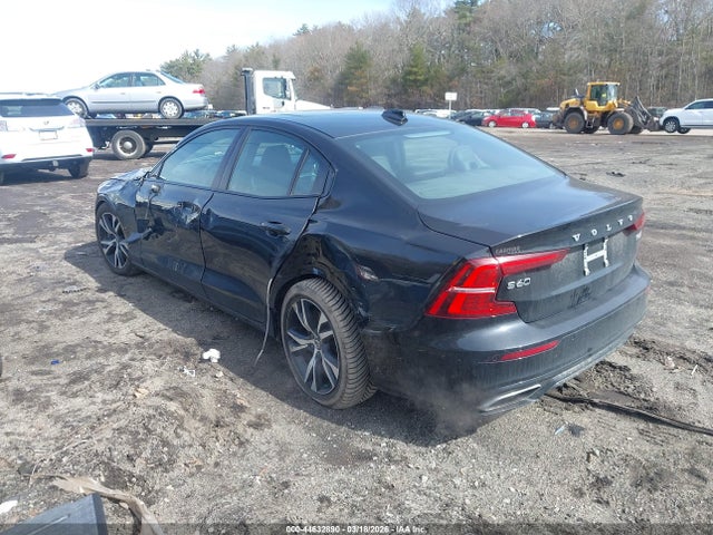 2019 Volvo S60 T6 R-design მანქანა იყიდება აუქციონზე, vin: 7JRA22TM1KG015868, აუქციონის ნომერი: 44632890