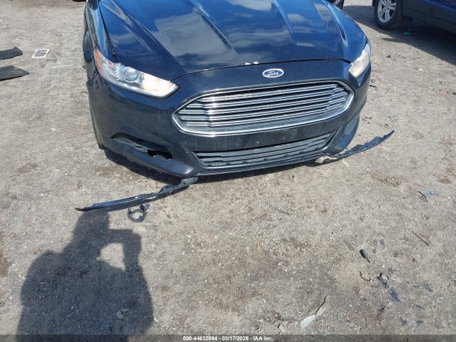 3FA6P0HD9FR176038 Ford FUSION SE