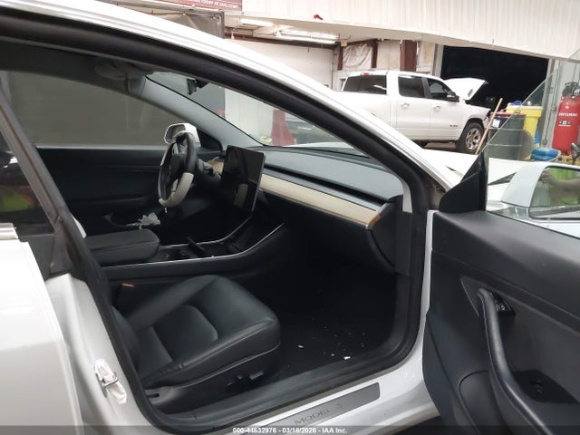 2020 TESLA MODEL 3 5YJ3E1EA9LF659299 Photo 4