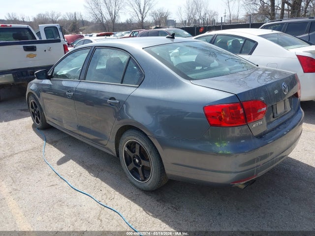 2014 Volkswagen Jetta 1.8t Se მანქანა იყიდება აუქციონზე, vin: 3VWD17AJ7EM238850, აუქციონის ნომერი: 44632974