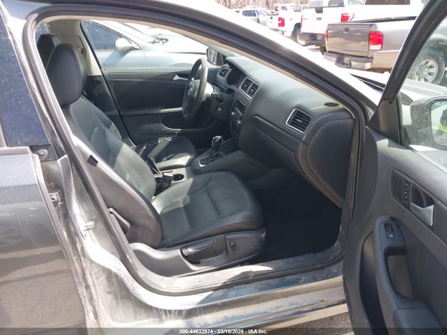 2014 Volkswagen Jetta 1.8t Se მანქანა იყიდება აუქციონზე, vin: 3VWD17AJ7EM238850, აუქციონის ნომერი: 44632974