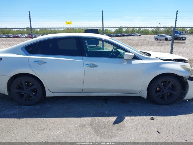 Nissan Altima 2.5 Sv 2015 1N4AL3AP8FC237275 Image 13