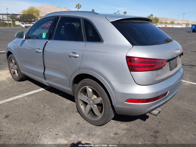 2015 AUDI Q3 WA1EFCFS0FR009066 Photo 2
