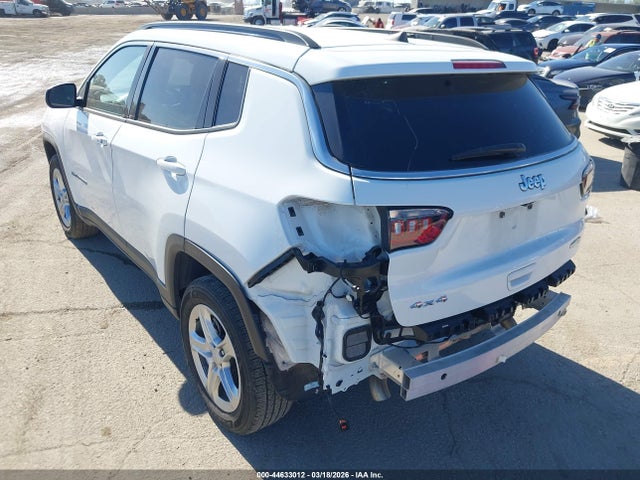 Jeep Compass Latitude 4x4 2023 3C4NJDBN4PT553623 Image 3