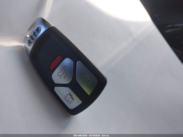 44633056 :رقم المزاد ، WAUFACF58RA123027 vin ، 2024 Audi A5 Sportback Premium Plus 45 Tfsi Quattro S Tronic مزاد بيع