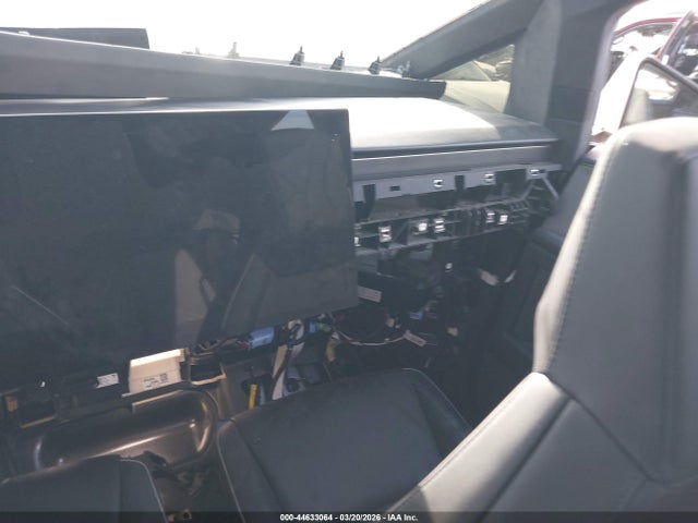 44633064 :رقم المزاد ، 7G2CEHED4RA048571 vin ، 2024 Tesla Cybertruck All-wheel Drive مزاد بيع