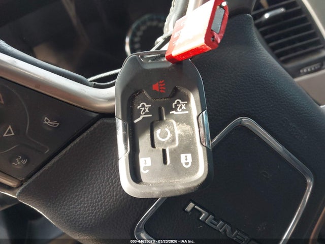 44633070 :رقم المزاد ، 1GKS2CKJ8HR337747 vin ، 2017 Gmc Yukon Denali مزاد بيع