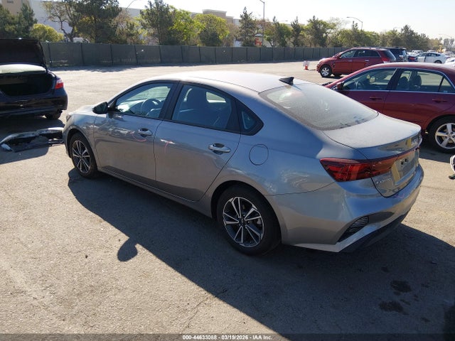 3KPF24AD8PE640536 KIA Forte Lxs