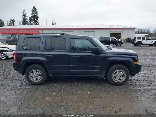 1C4NJPBB5GD526931 Jeep Patriot Sport