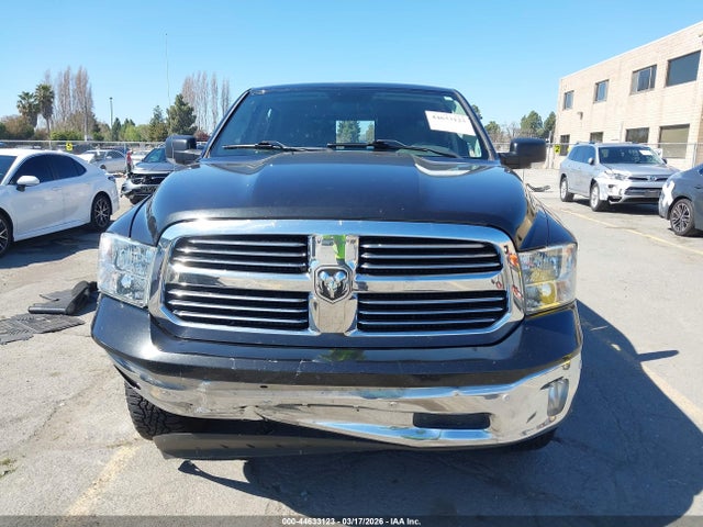 1C6RR7LG8HS711550 RAM 1500 Big Horn 4x4 5&#039;7 Box