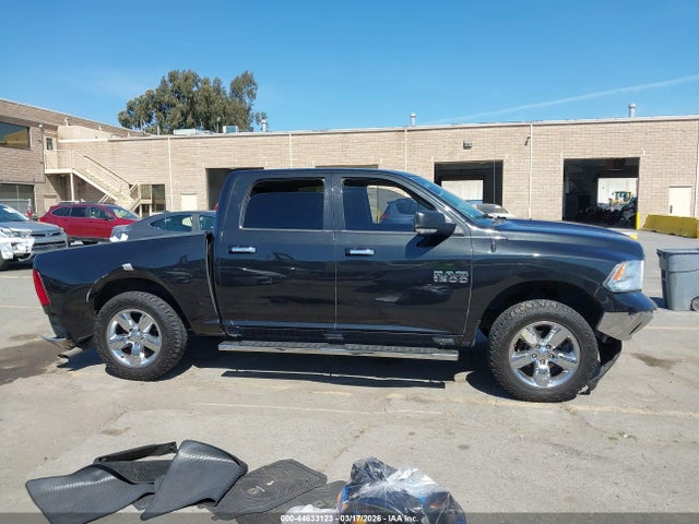 1C6RR7LG8HS711550 RAM 1500 Big Horn 4x4 5&#039;7 Box