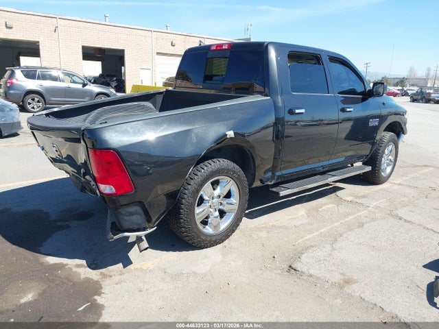 1C6RR7LG8HS711550 RAM 1500 Big Horn 4x4 5&#039;7 Box