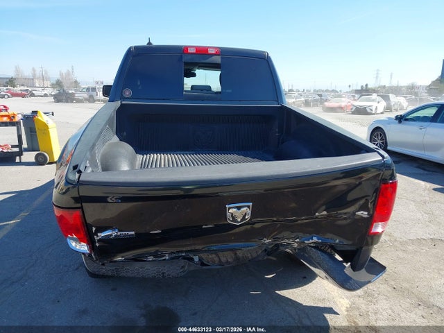1C6RR7LG8HS711550 RAM 1500 Big Horn 4x4 5&#039;7 Box