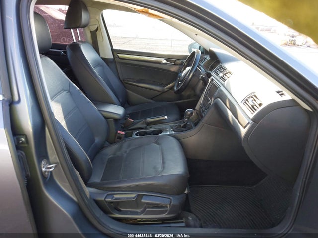 Aukcja sprzedaży 2018 Volkswagen Passat 2.0t Se, vin: 1VWBA7A39JC022583, numer aukcji: 44633148
