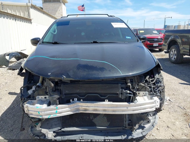 2021 Chrysler Voyager Lxi მანქანა იყიდება აუქციონზე, vin: 2C4RC1DG8MR504559, აუქციონის ნომერი: 44633149