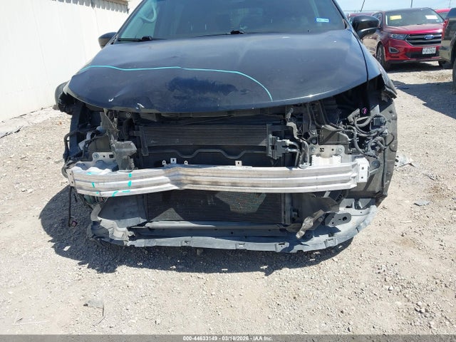 2021 Chrysler Voyager Lxi მანქანა იყიდება აუქციონზე, vin: 2C4RC1DG8MR504559, აუქციონის ნომერი: 44633149
