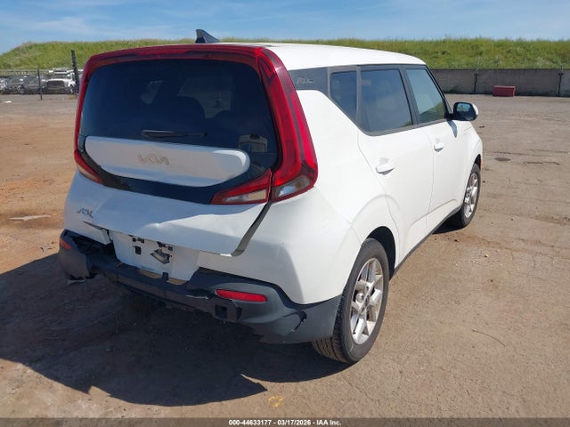 2022 Kia Soul Lx მანქანა იყიდება აუქციონზე, vin: KNDJ23AU6N7814959, აუქციონის ნომერი: 44633177