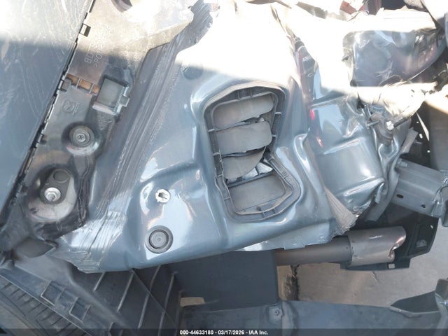 44633180 :رقم المزاد ، 3MZBPBCM1PM381411 vin ، 2023 Mazda Mazda3 2.5 S Carbon Edition مزاد بيع
