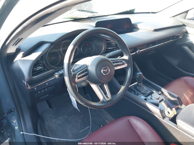 44633180 :رقم المزاد ، 3MZBPBCM1PM381411 vin ، 2023 Mazda Mazda3 2.5 S Carbon Edition مزاد بيع