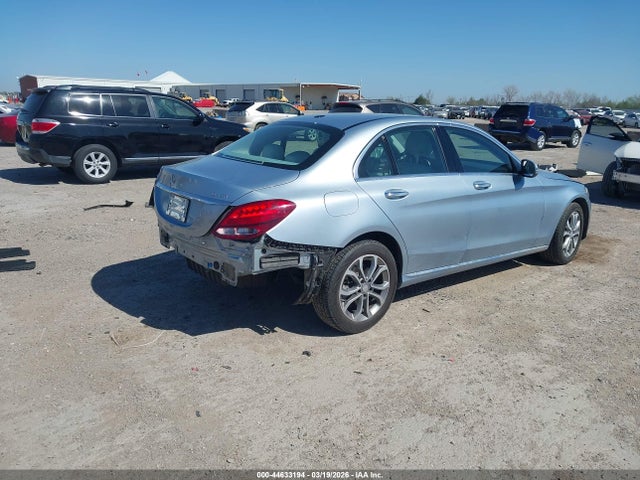 2016 Mercedes-benz C 300 4matic მანქანა იყიდება აუქციონზე, vin: 55SWF4KB5GU108381, აუქციონის ნომერი: 44633194