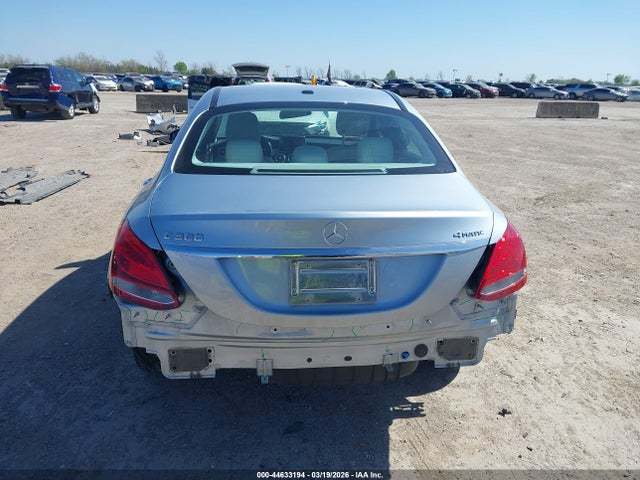 2016 Mercedes-benz C 300 4matic მანქანა იყიდება აუქციონზე, vin: 55SWF4KB5GU108381, აუქციონის ნომერი: 44633194