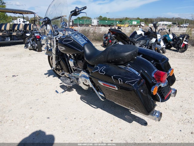 2015 HARLEY-DAVIDSON FLHR 1HD1FBM18FB667590 Photo 2