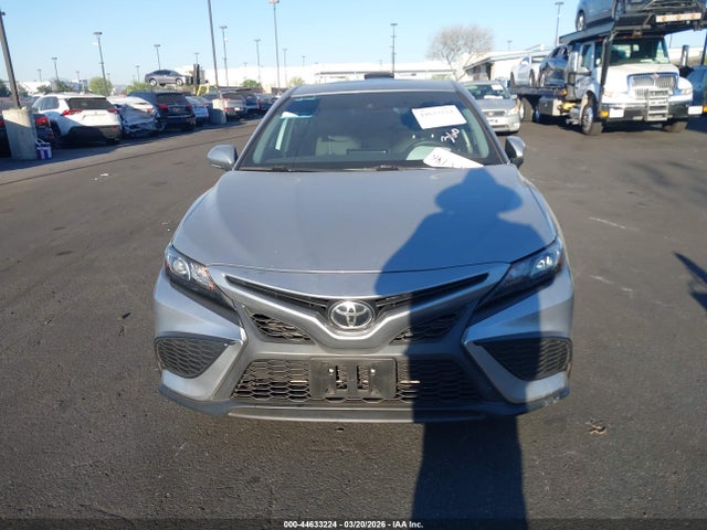 4T1G11AK3RU883188 Toyota CAMRY SE